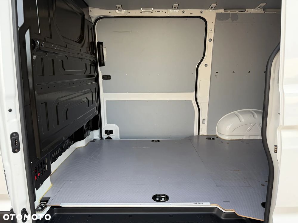 Volkswagen Crafter L2H1 - 35