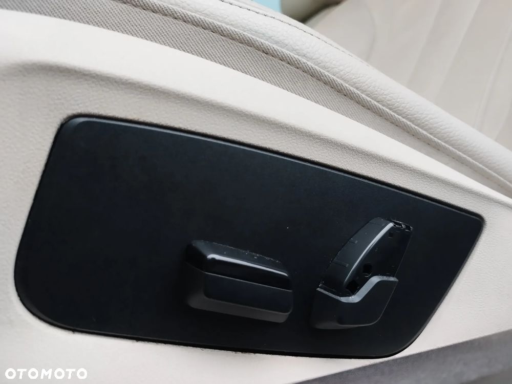 BMW Seria 5 530i xDrive Sport - 18