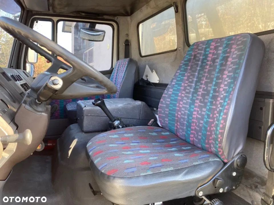 Mercedes-Benz 814 D - 25