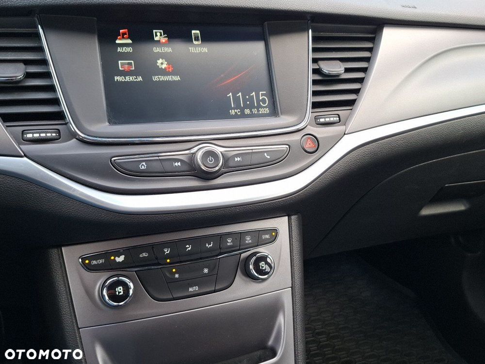 Opel Astra V 1.4 T Enjoy - 21