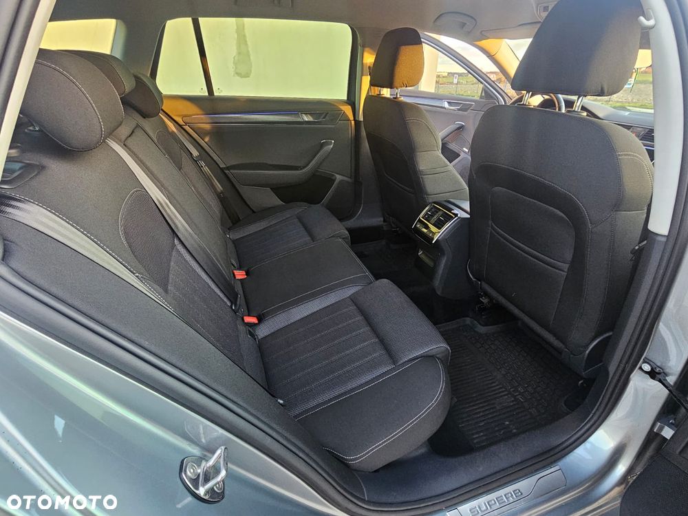 Skoda Superb 2.0 TDI Style DSG - 13