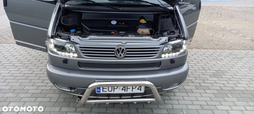 Volkswagen Caravelle - 37