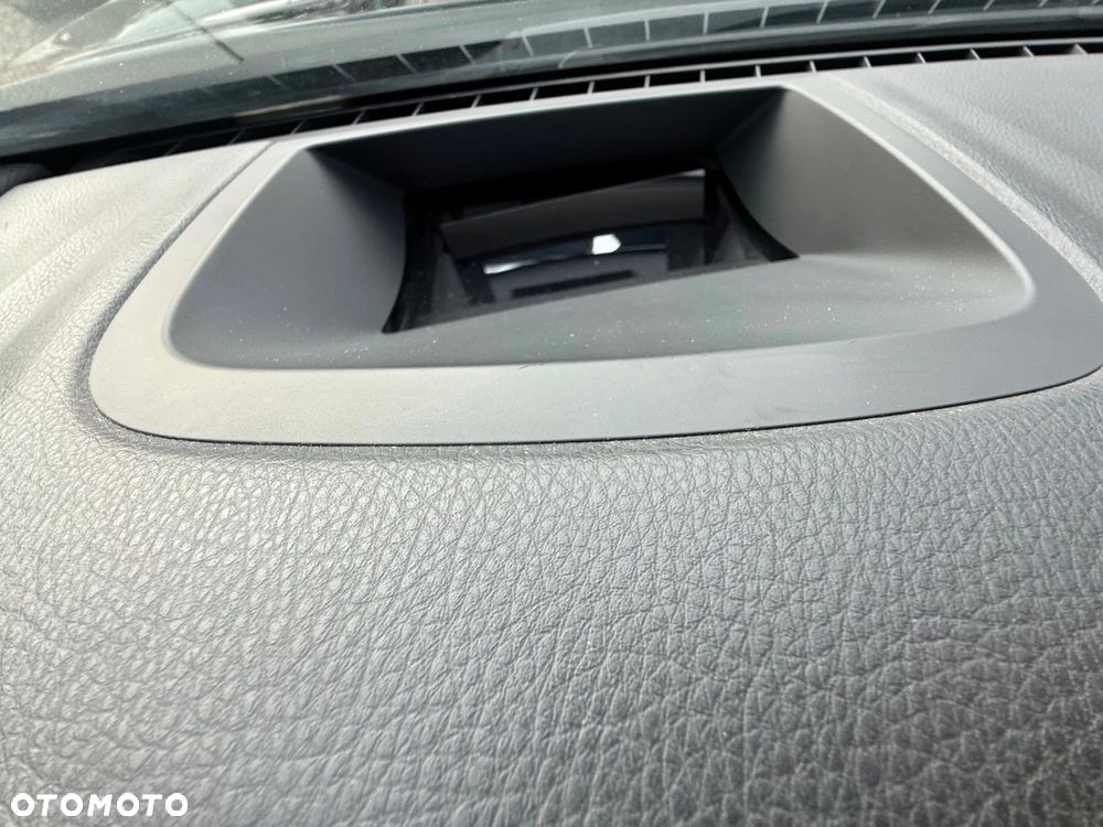 BMW Seria 5 530d Touring Luxury Line - 26
