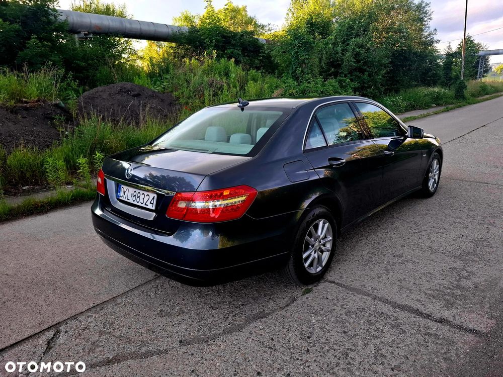 Mercedes-Benz Klasa E 220 CDI DPF BlueEFFICIENCY Elegance - 6