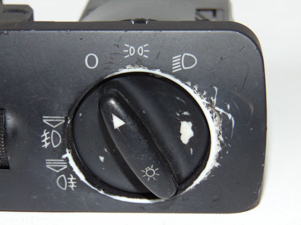 HALOGENY włącznik przełącznik pokrętło świateł 8L1941531J Audi A3 8L , 96-03r - 5