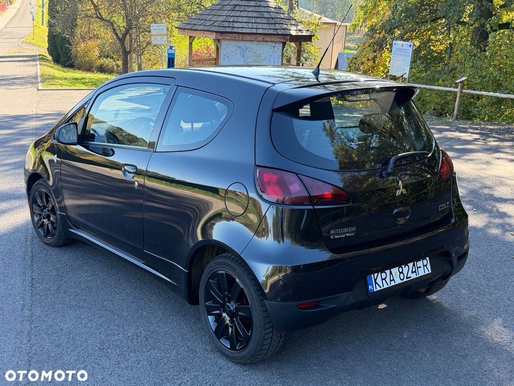 Mitsubishi Colt - 3