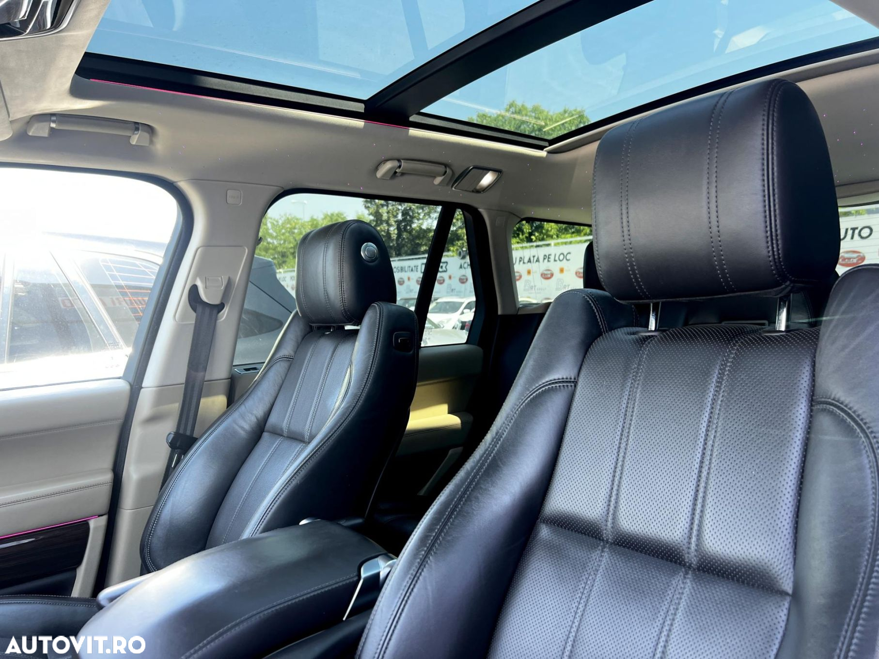 Land Rover Range Rover Vogue - 32
