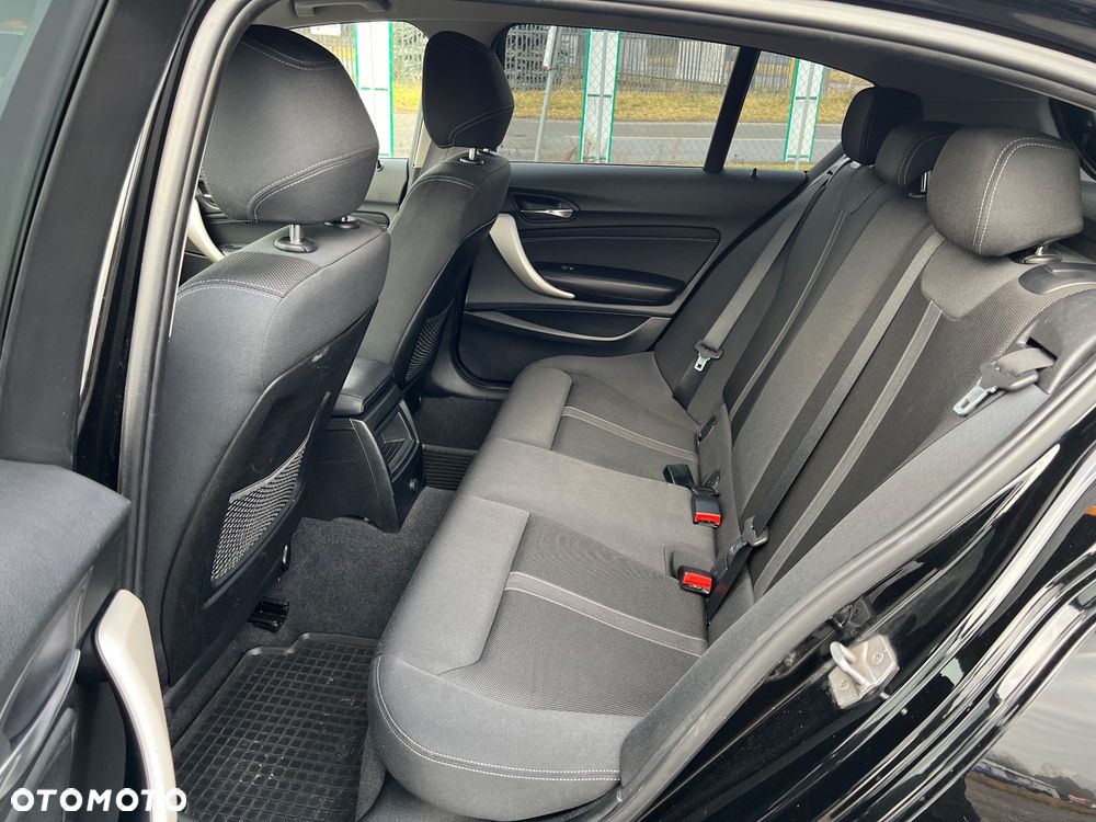 BMW Seria 1 118d Edition M Sport Shadow - 12