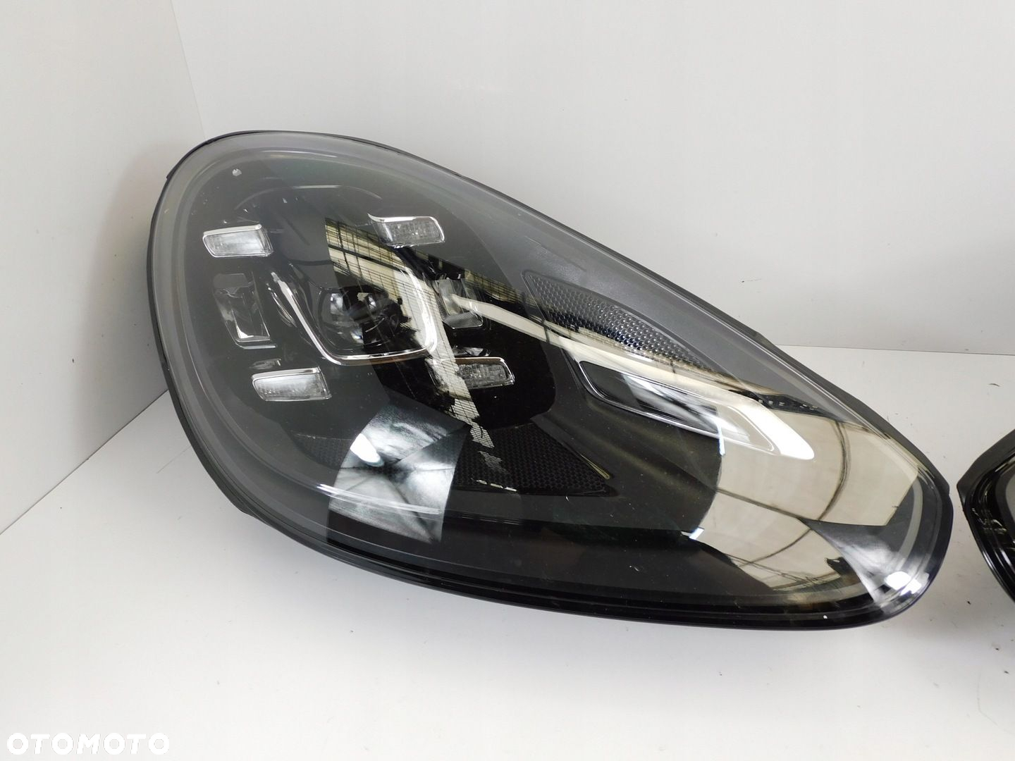 Porsche Cayenne 7P5 LIFT Lampy Lewa Prawa MATRIX LED Full Led 7P5941036K - 4