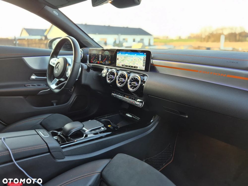 Mercedes-Benz CLA 200 Edition 1 7G-DCT - 5