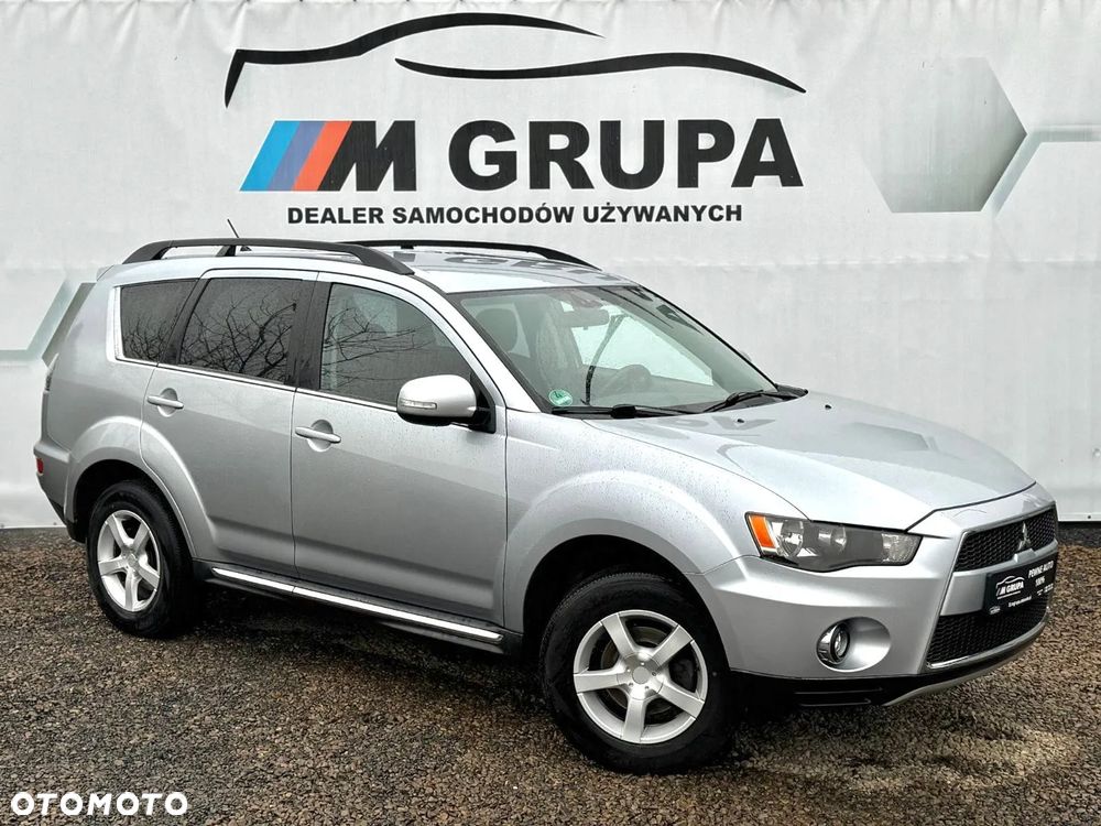 Mitsubishi Outlander - 1