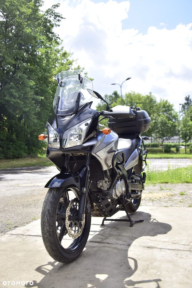 Suzuki V-STROM - 1