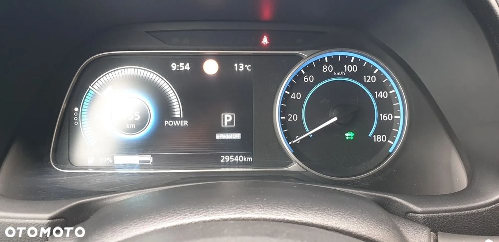 Nissan Leaf - 16