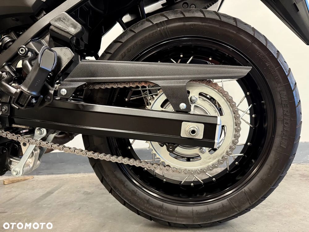 Suzuki V-STROM - 9