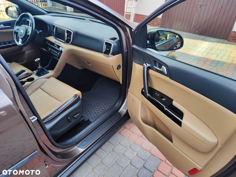 Kia Sportage 1.6 T-GDI Business Line 2WD - 17