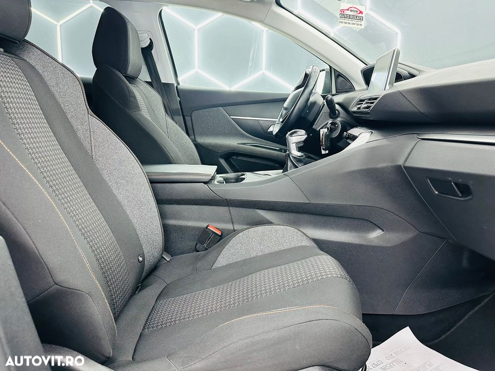 Peugeot 3008 1.2 PureTech Turbo S&S Active - 16