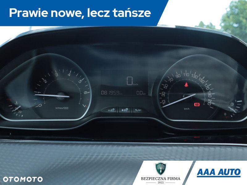 Peugeot 208 - 12