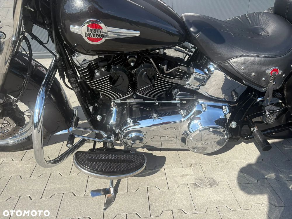 Harley-Davidson Softail Heritage Classic - 17