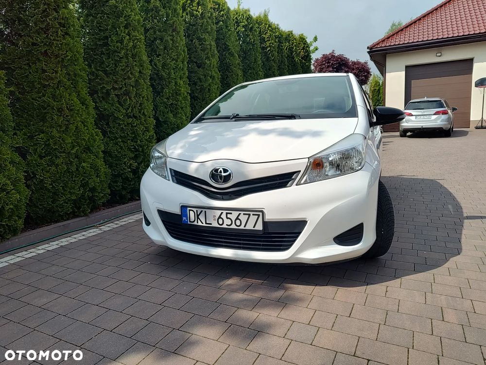 Toyota Yaris - 4