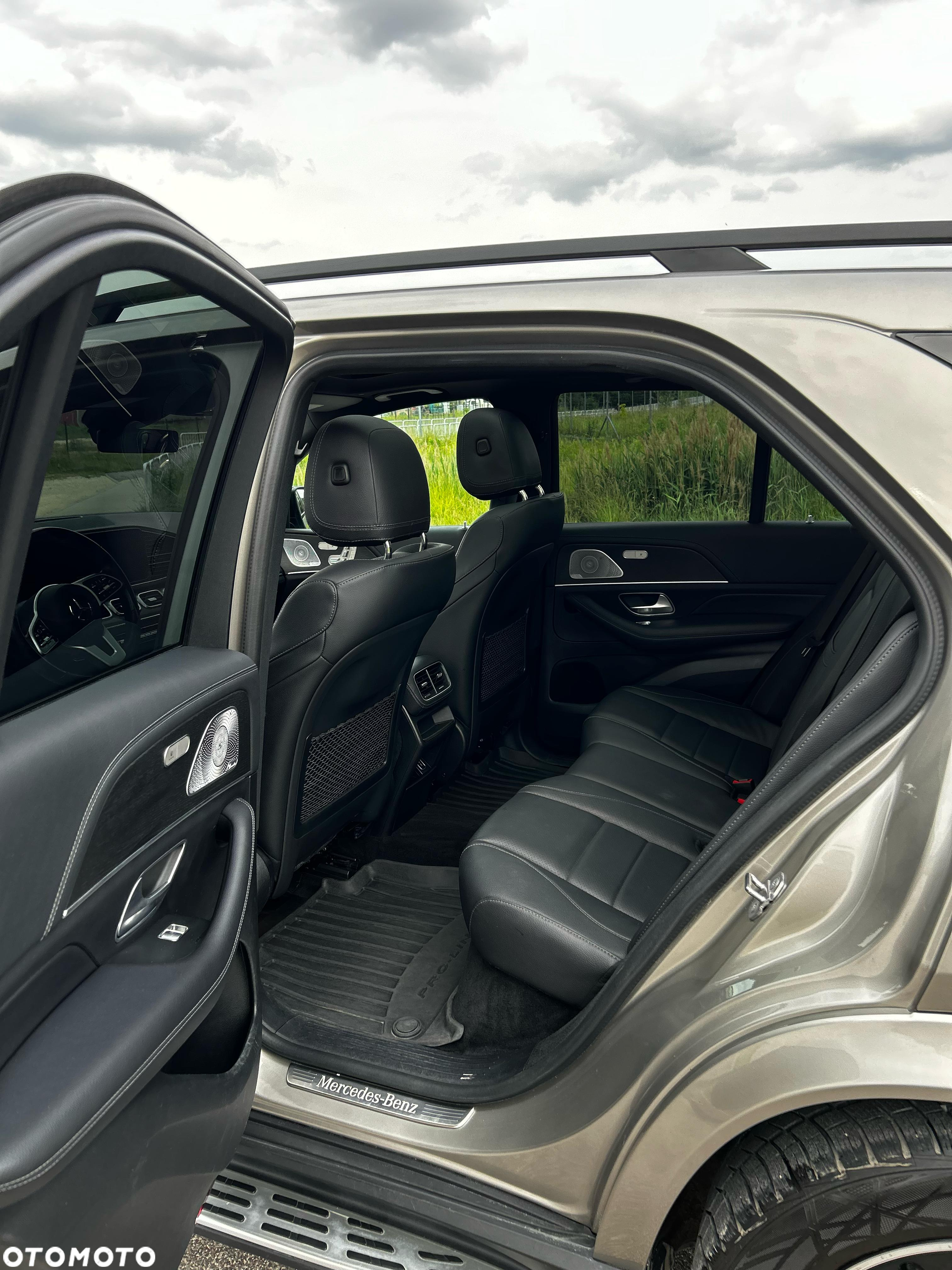 Mercedes-Benz GLE - 13