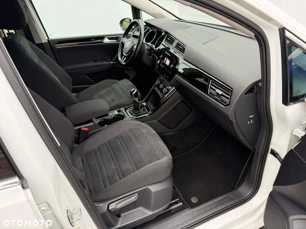 Volkswagen Touran 1.5 TSI EVO Highline - 13