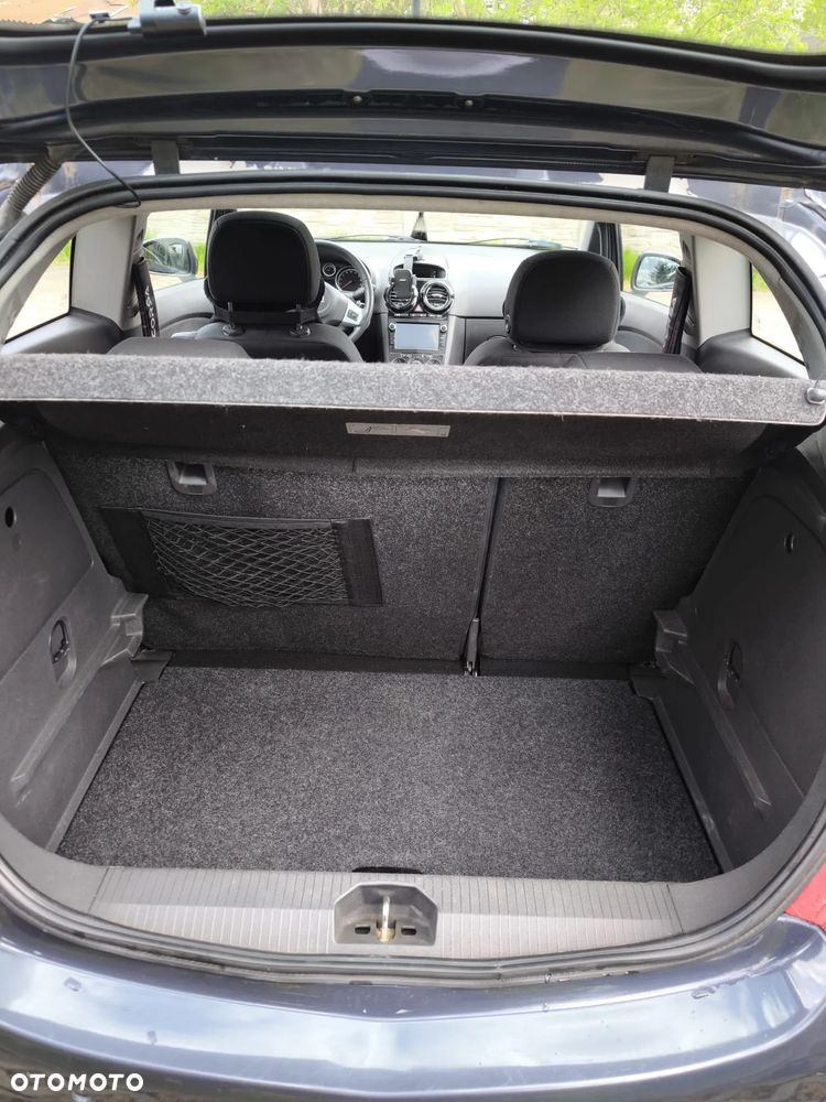 Opel Corsa 1.2 16V Cosmo - 8