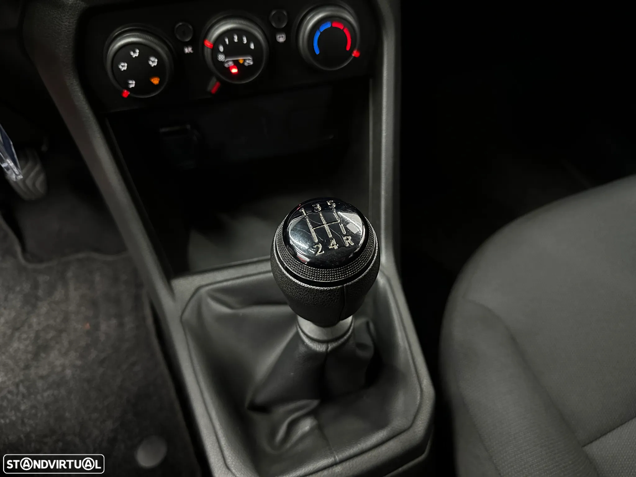 Dacia Sandero 1.0 SCe Essential - 22
