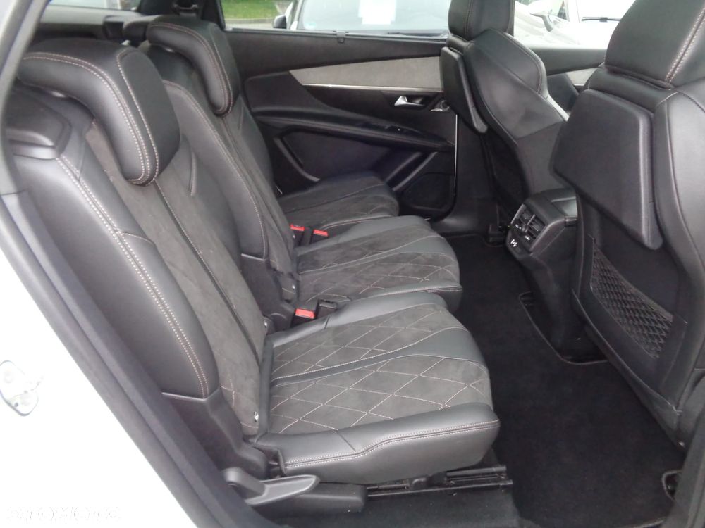 Peugeot 5008 BlueHDi 180 EAT8 GT Pack - 25