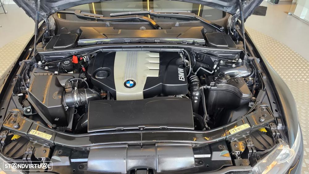 BMW 320 d Coupe - 29