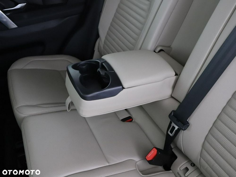 Land Rover Discovery Sport 2021