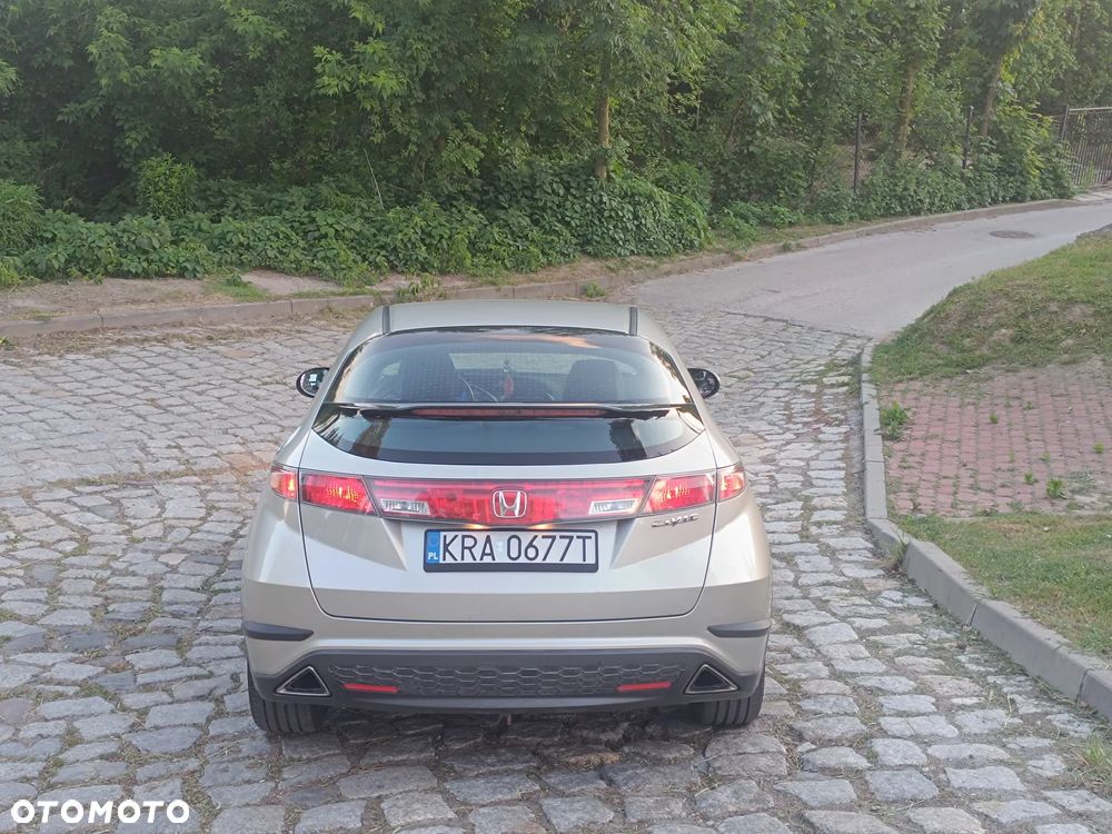Honda Civic 1.8 Comfort - 4
