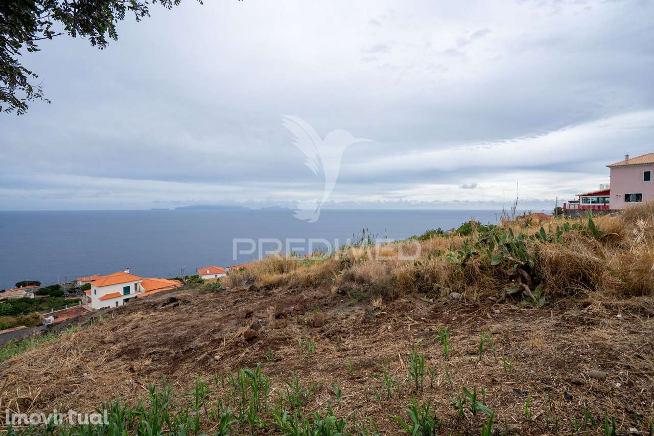 Terreno Rustico para Construção / Área Total 1.300m2 / Índice de 0,5 - Grande imagem: 4/8