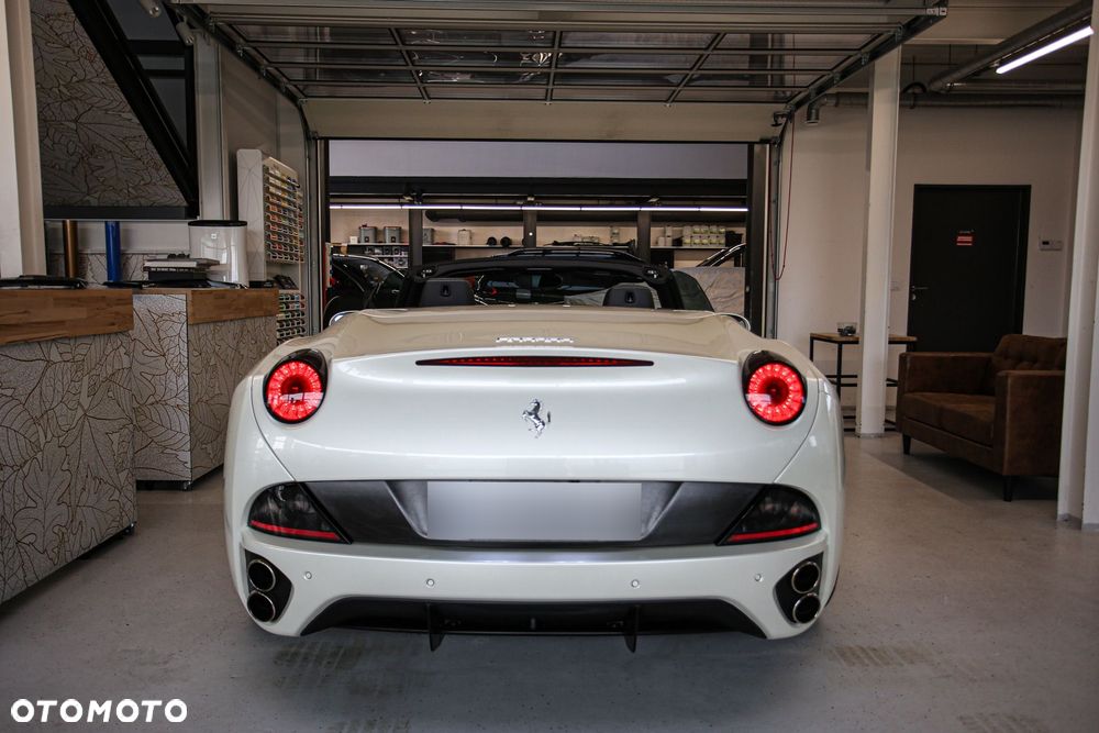 Ferrari California - 34