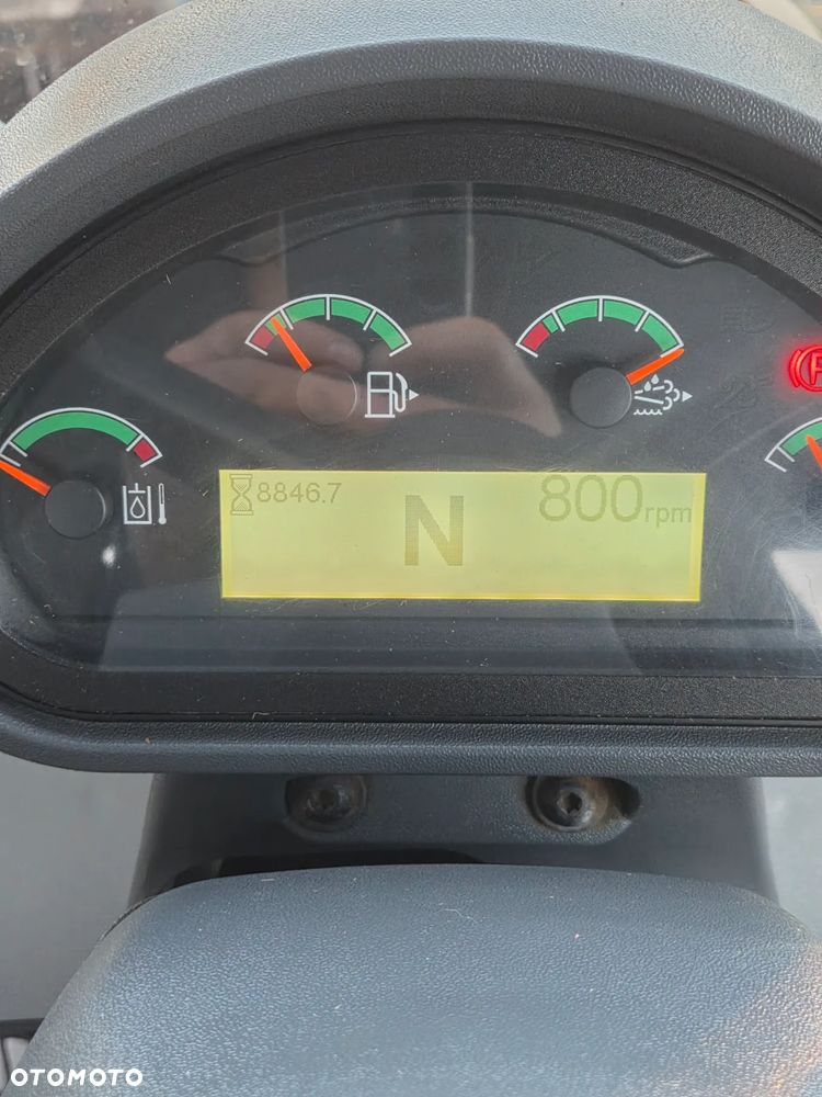 Caterpillar 926M - 26