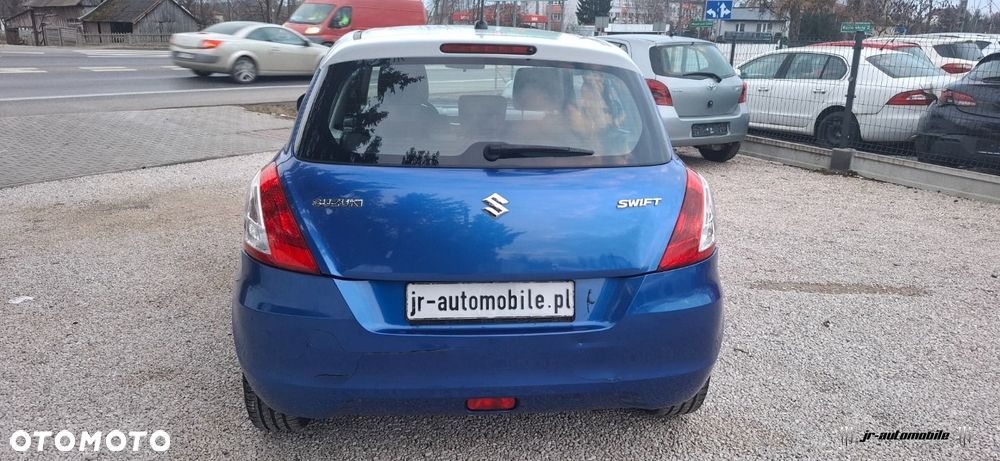 Suzuki Swift - 9