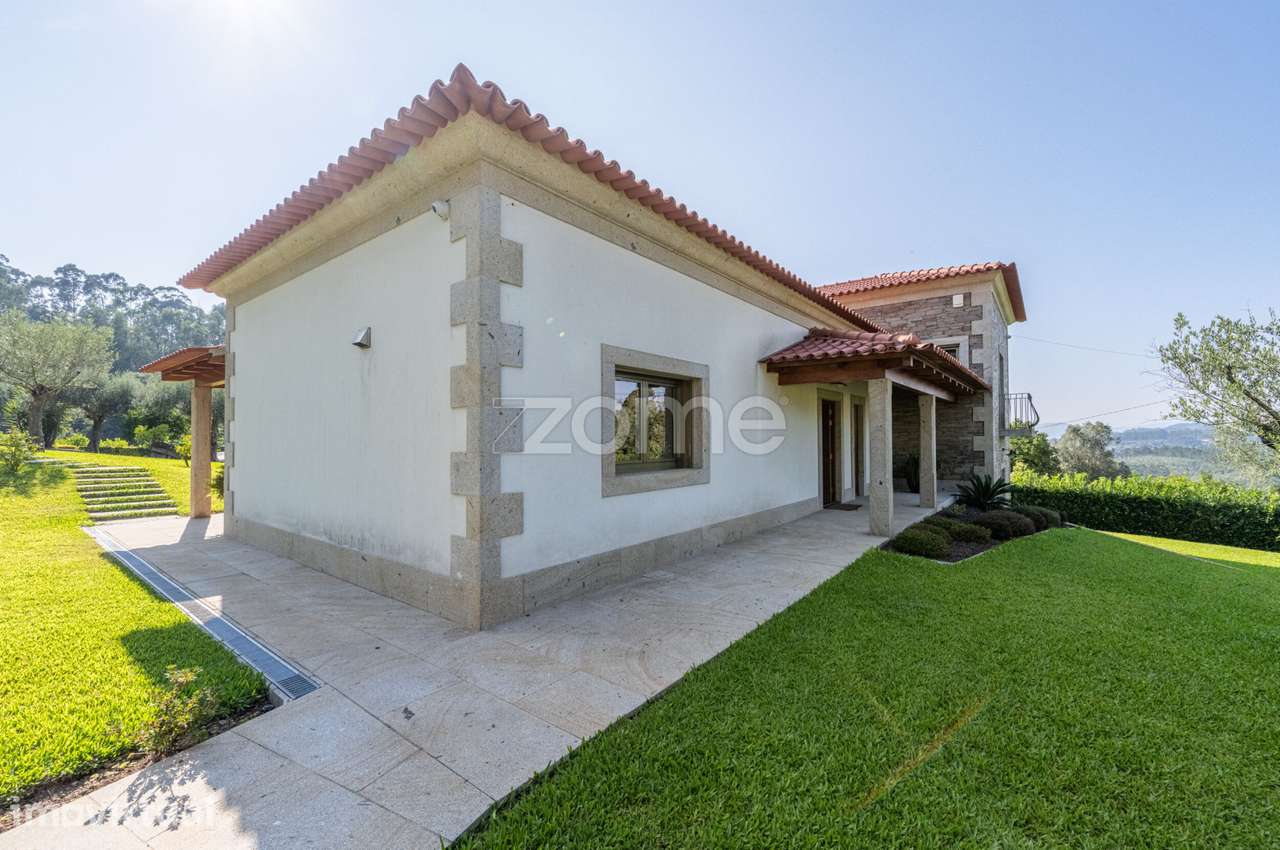 Moradia T4 com piscina em Ponte de Lima - Grande imagem: 2/43