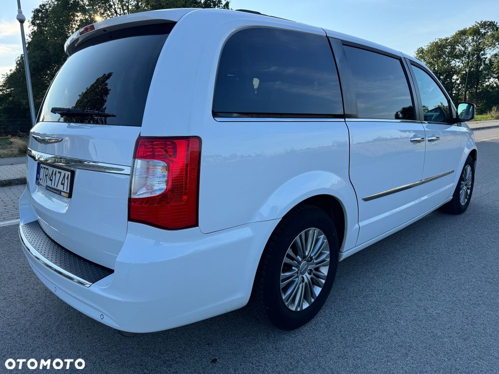 Chrysler Town & Country 3.6 Touring - 11