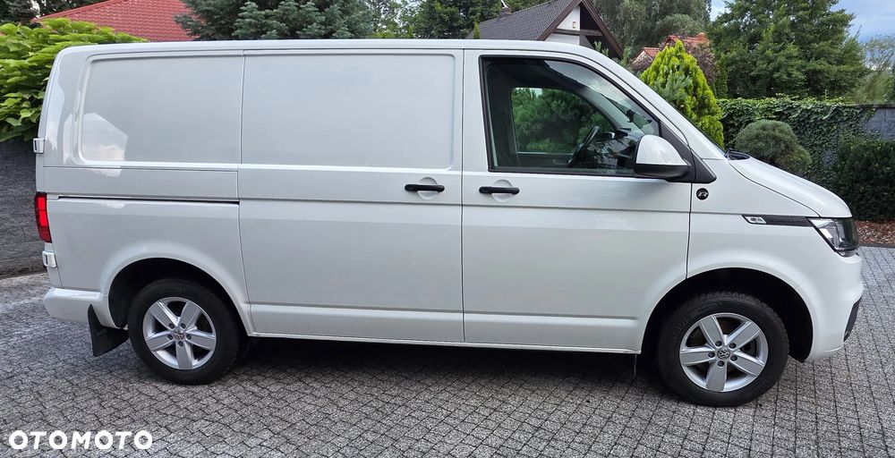 Volkswagen Transporter T6.1 - 17