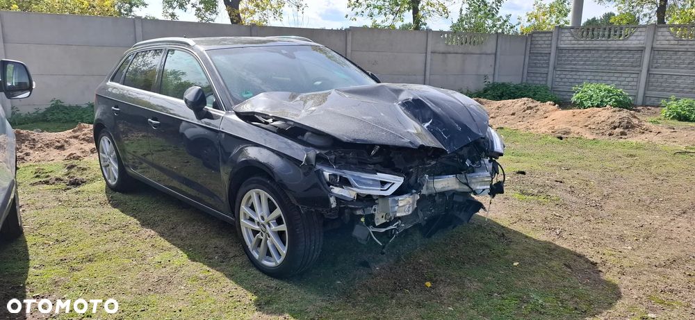 Audi A3 Sportback - 1