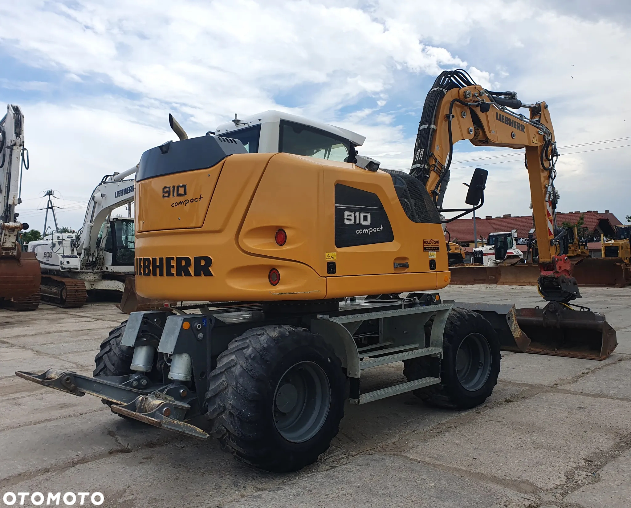 Liebherr A910 Compact - 4
