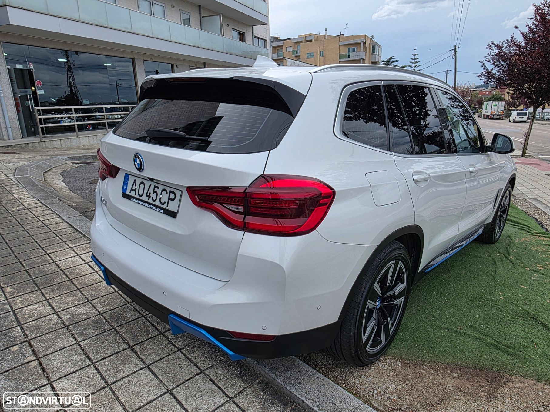 BMW iX3 Inspiring - 27