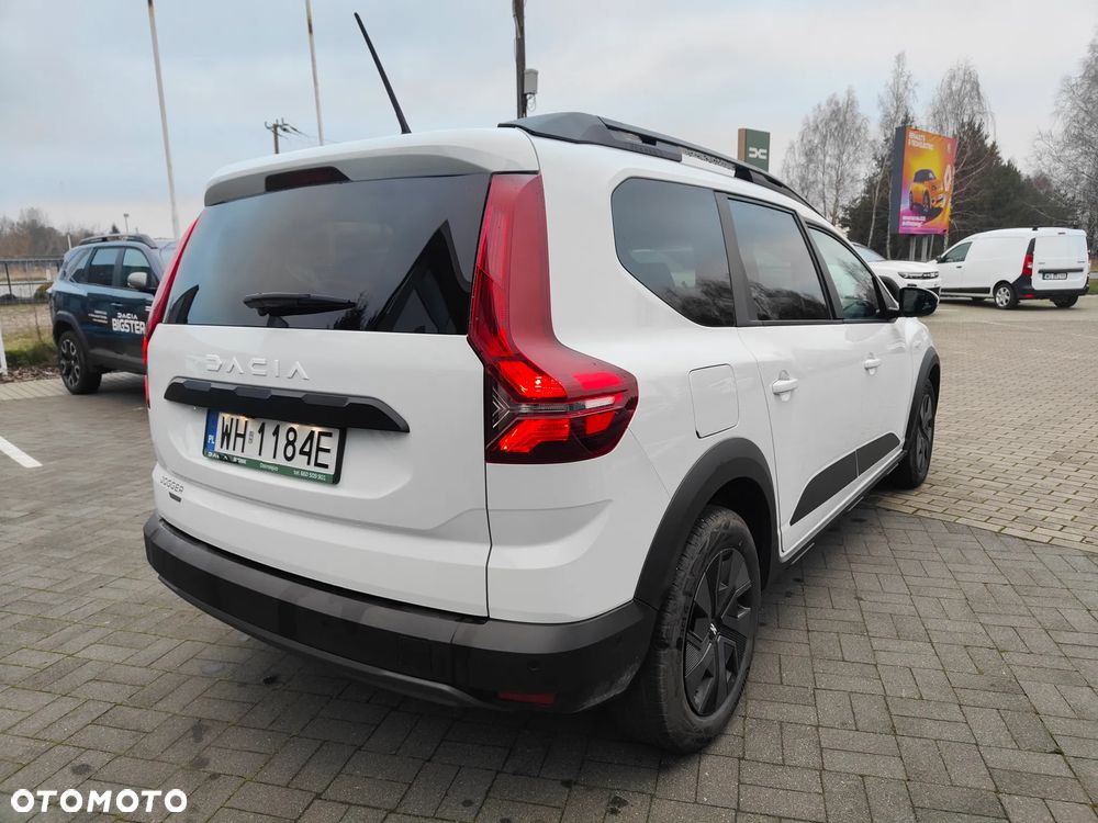 Dacia Jogger 1.6 Full Hybrid 140 Expression MMT - 8