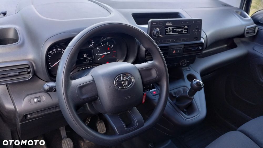 Toyota Proace City - 17