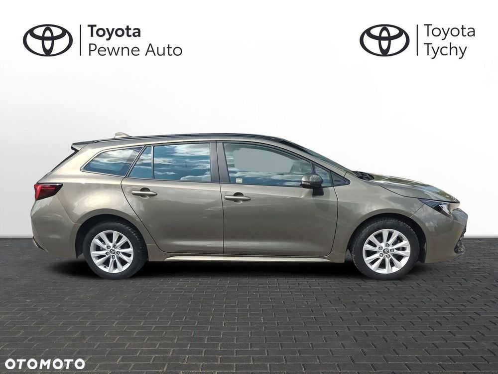 Toyota Corolla 1.8 Hybrid Comfort - 17