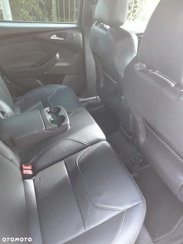 Ford Focus 2.0 EcoBoost ST-2 - 10