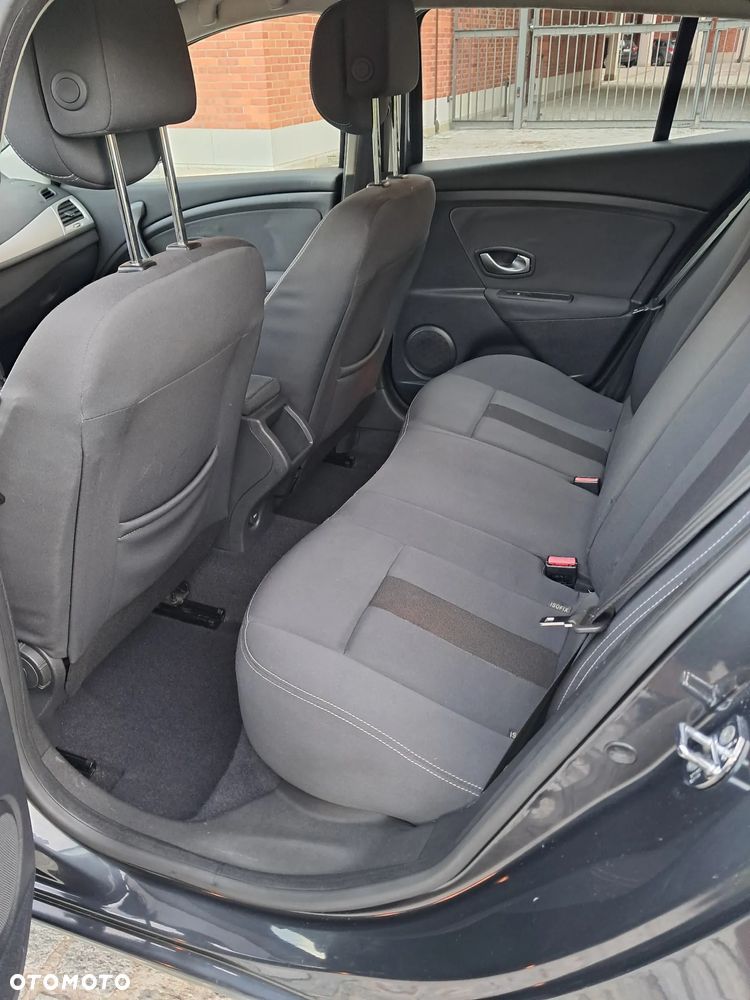 Renault Megane 1.6 16V 110 Dynamique - 19