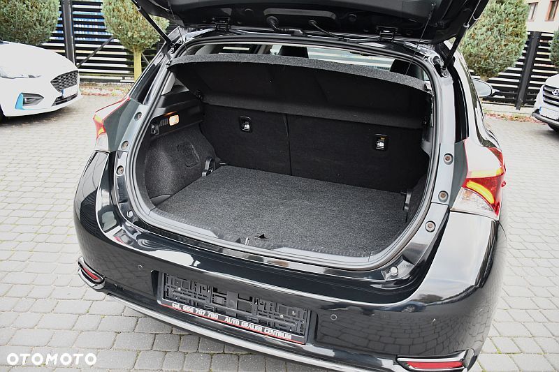 Toyota Auris Hybrid 135 Prestige - 25