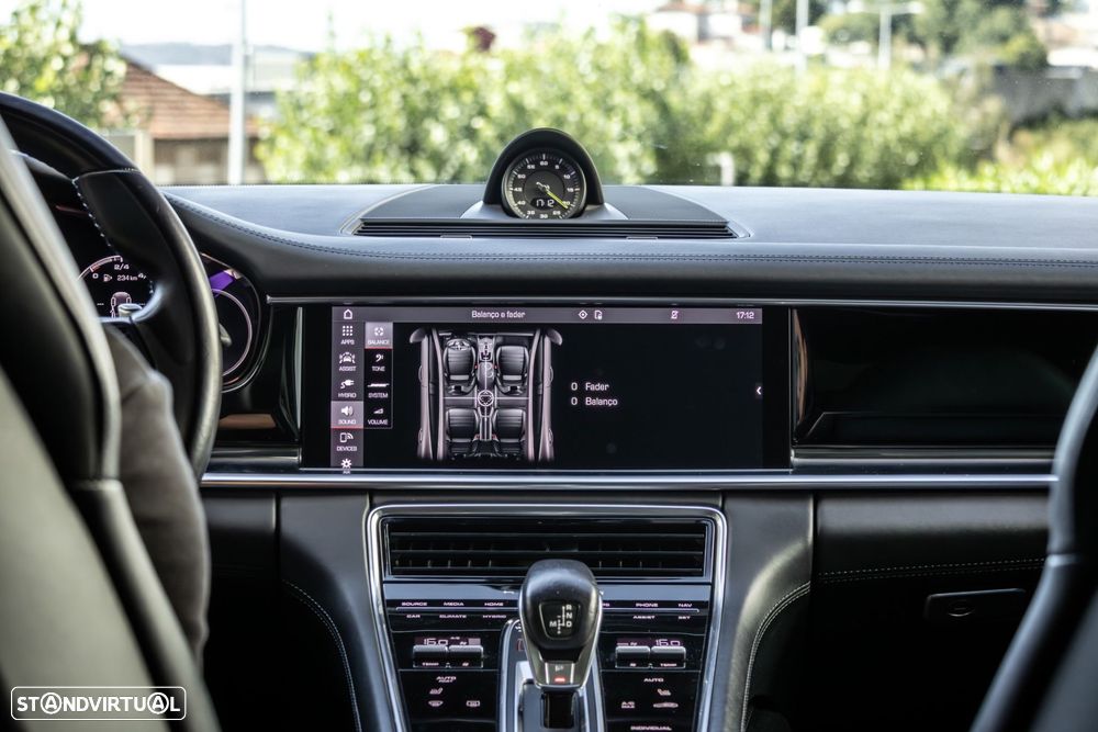 Porsche Panamera - 49