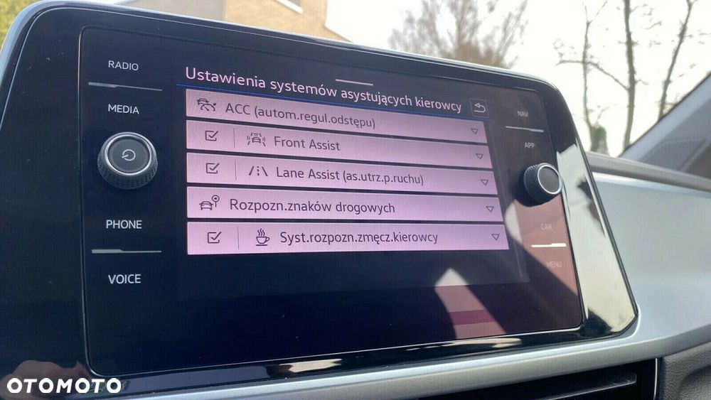 Volkswagen T-Roc 1.5 TSI Life DSG - 28