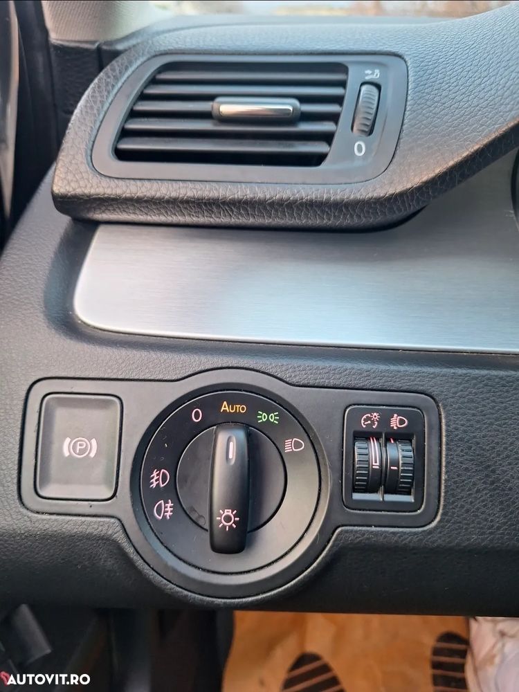 Volkswagen Passat 2.0 TDI DSG BlueMotion Technology Highline - 18